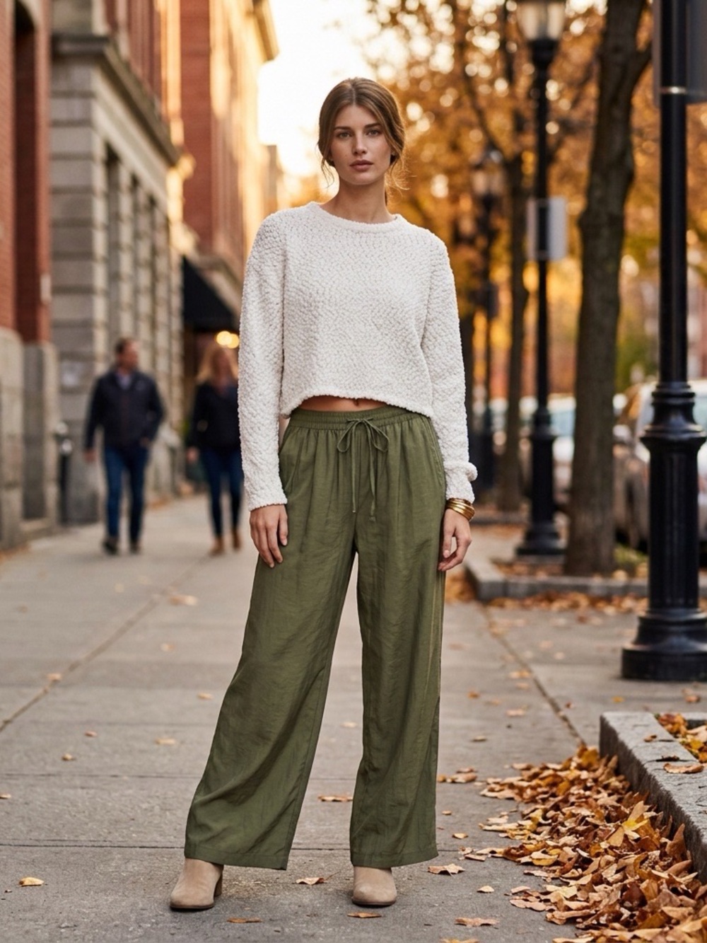 Zara Women’s Small Cream Textured Boucle Knit Cropped Sweater